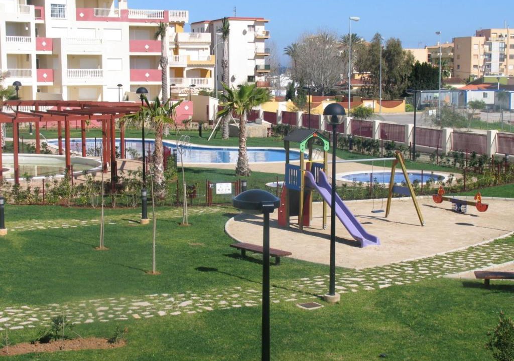 Denia Apartment | Apartamento vistas a jardín y piscina. wifi gratis