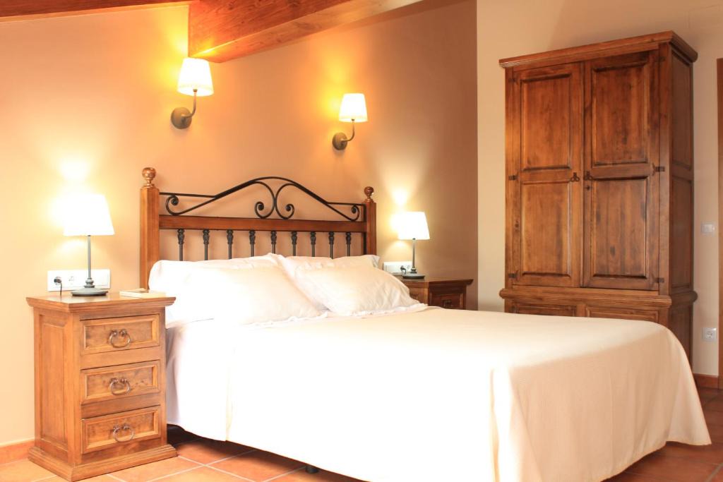 Corral de Ayllon House | Apartamentos Los Rosales de Isabel