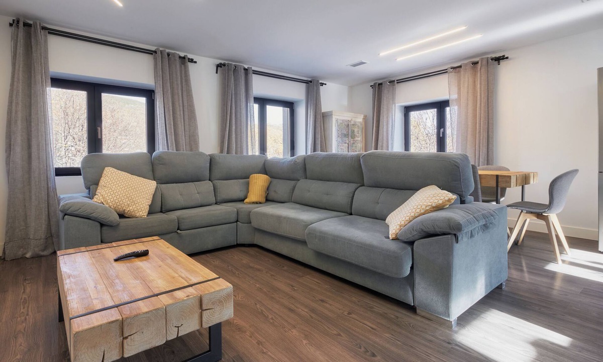 Trefacio Apartment | Apartment 'Marel' with Mountain View, Wi-Fi and Air Conditioning