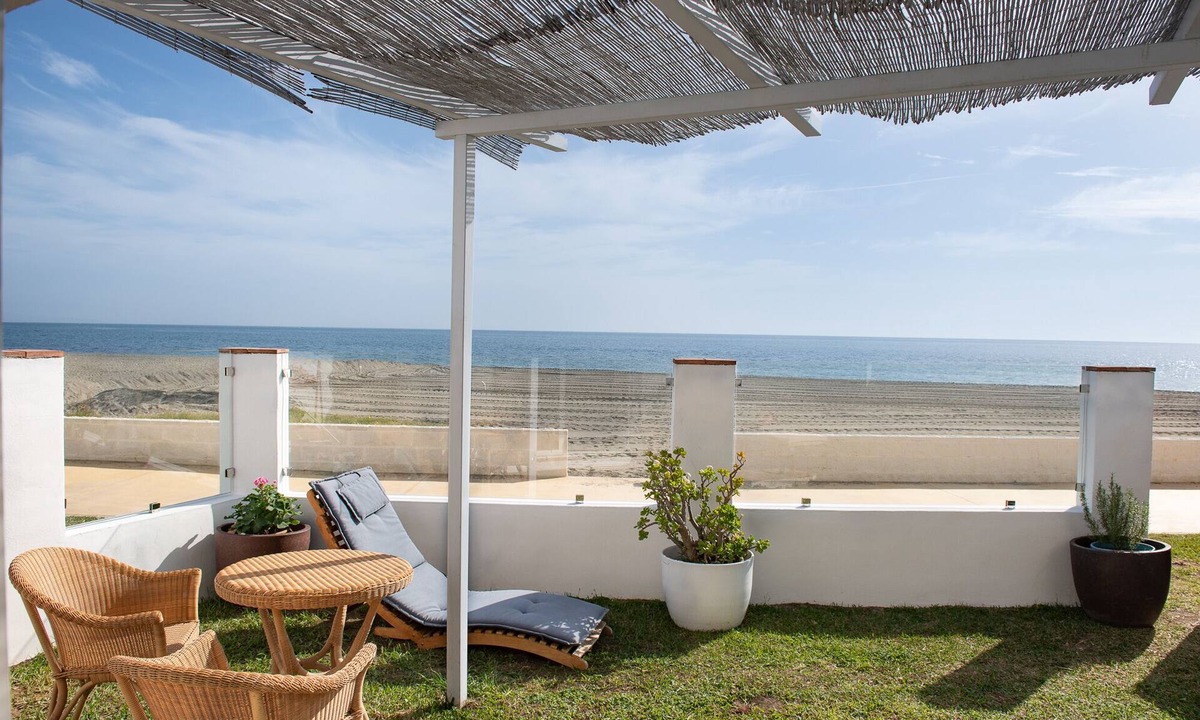 Bahia Dorada Apartment | Apartment for 3 people on the beach 75m2 +terrace and garden.