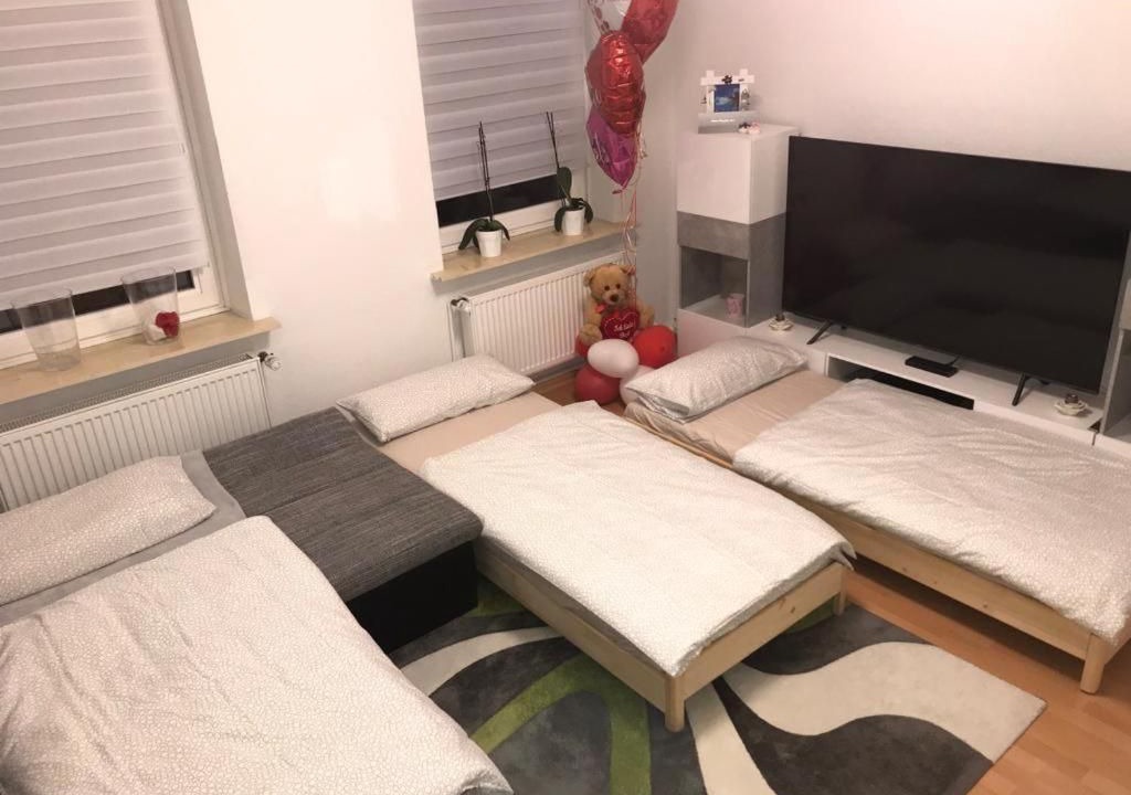 Dohren-Wulfel Apartment | Apartment Hanover / fair 5 min. / 1-7 person / incl. Breakfast