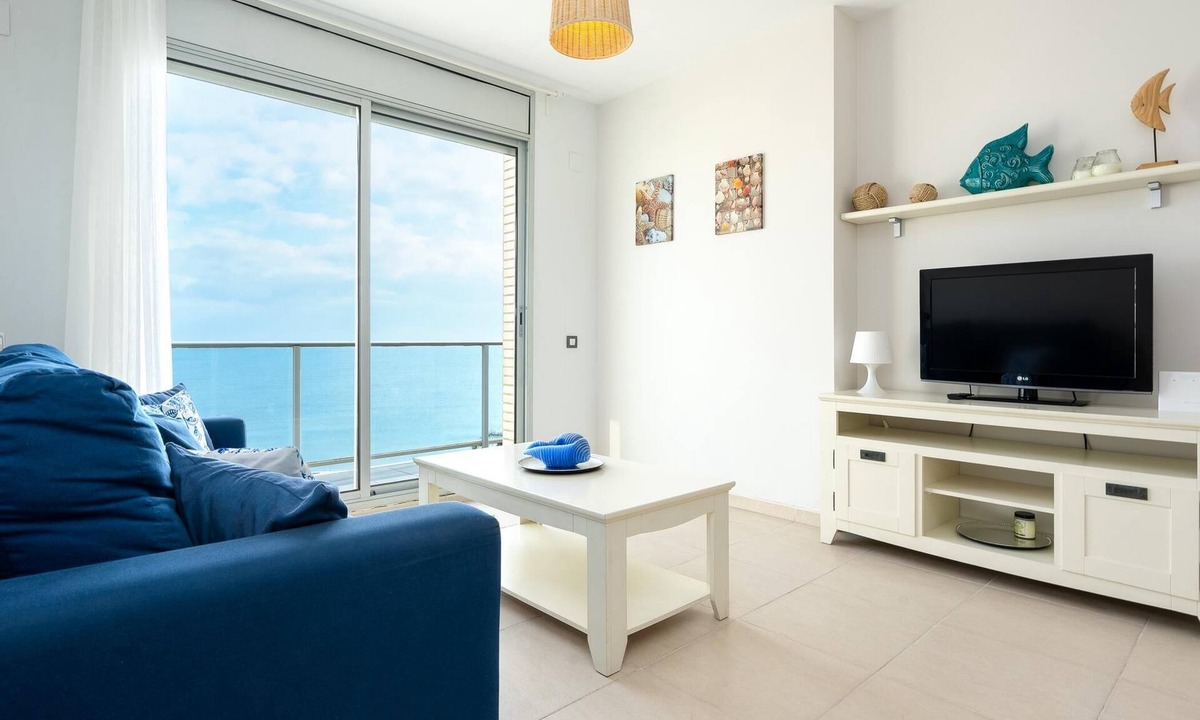Miami Platja Apartment | Apartment sea views 25km from Port Aventura