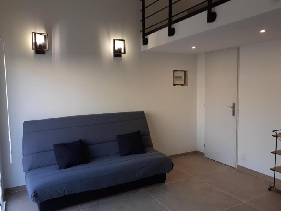 Euzet-les-Bains Apartment | Appartement indépendant dans villa