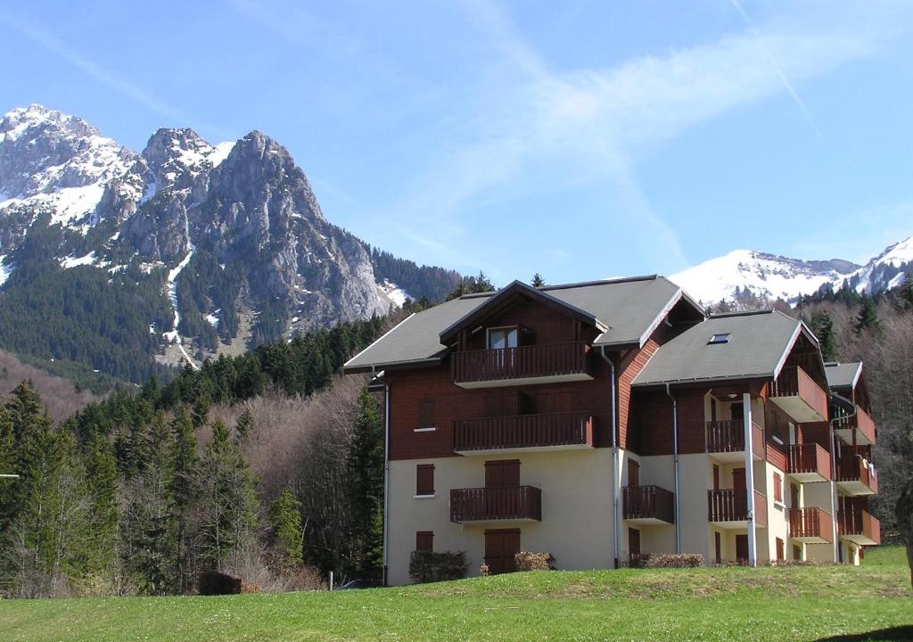 Bernex Apartment | Appartement T2 à BERNEX avec WiFi, vue sur montagne