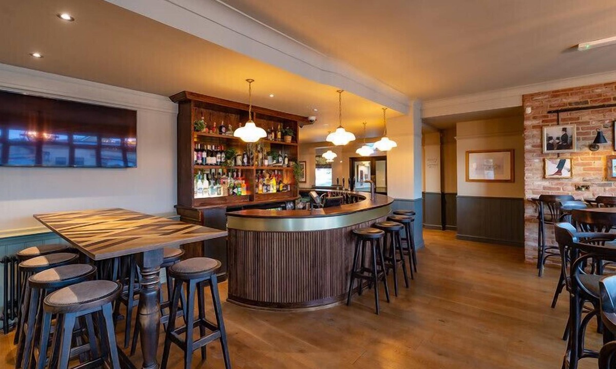 Bath Hotel | Bear Hotel