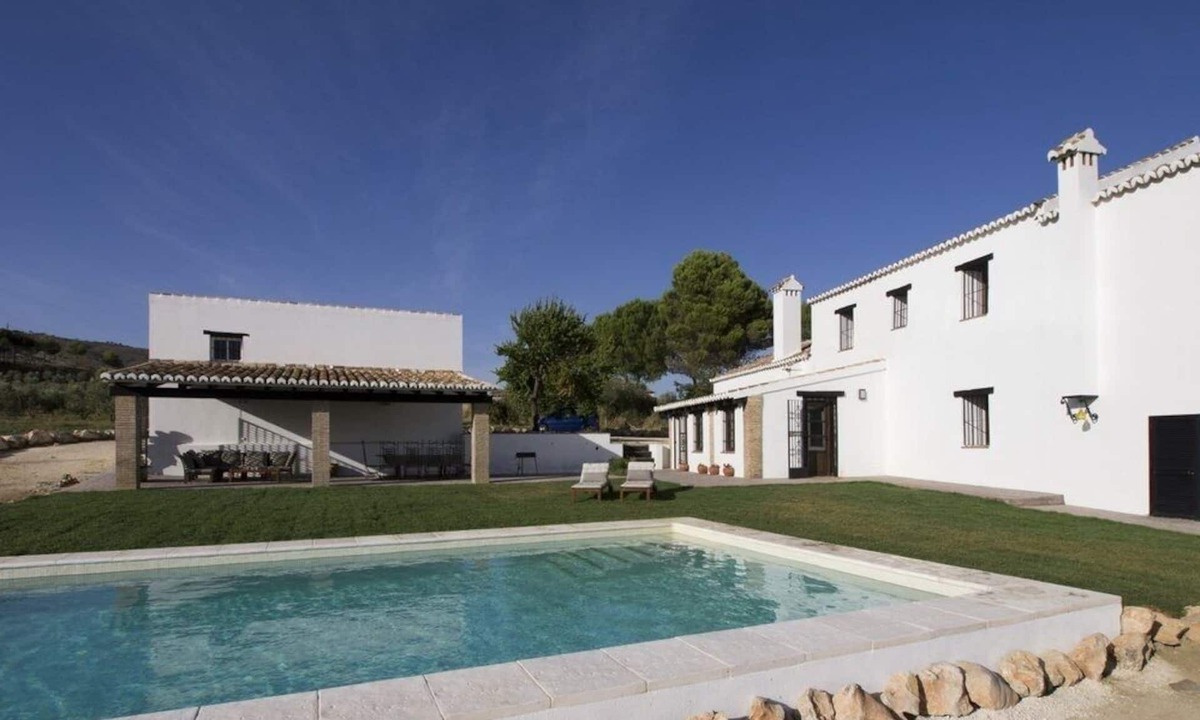 Ronda House | Beautiful Country House with Pool and Scenic Mountain Views