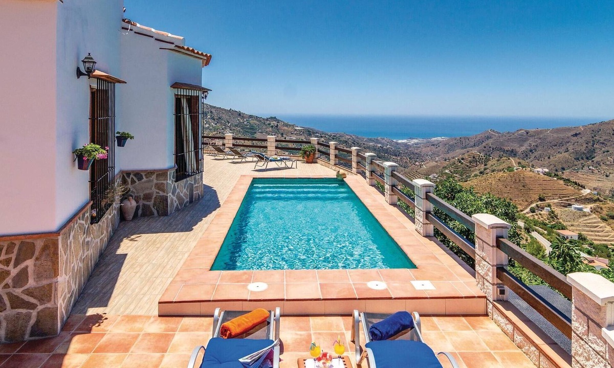 Competa House | Beautiful home in Cómpeta