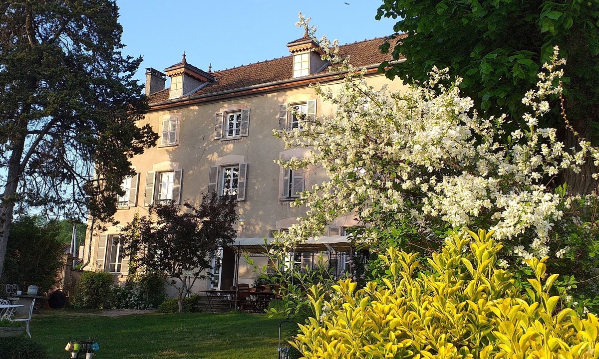 Bouvesse-Quirieu House | Bouvesse Quirieu: Mansion - Bouvesse-Quirieu