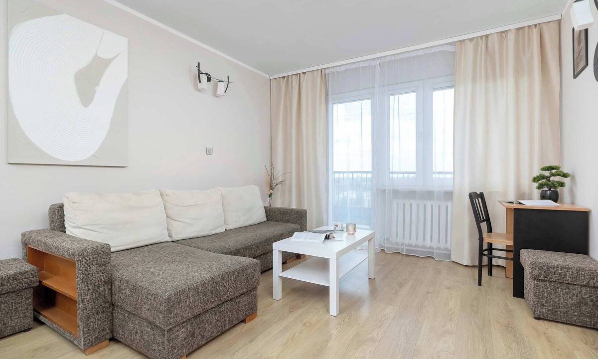 Czyzyny Apartment | Bright Apartment with a View | Remote Work