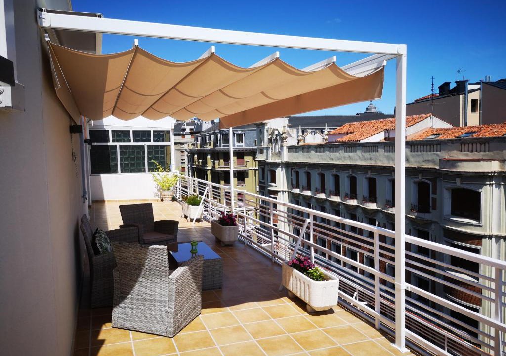 Leon City Centre Apartment | BURGO NUEVO Ático de lujo en pleno centro con terraza y vistas - leonapartamentos