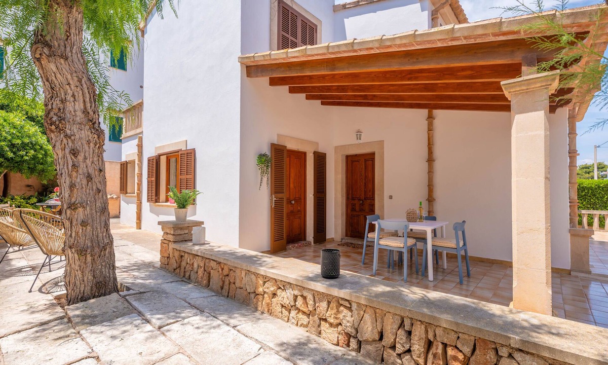 Cala Figuera House | CAN JOAN - Chalet with terrace in Cala Figuera - Santanyí. Free WiFi.