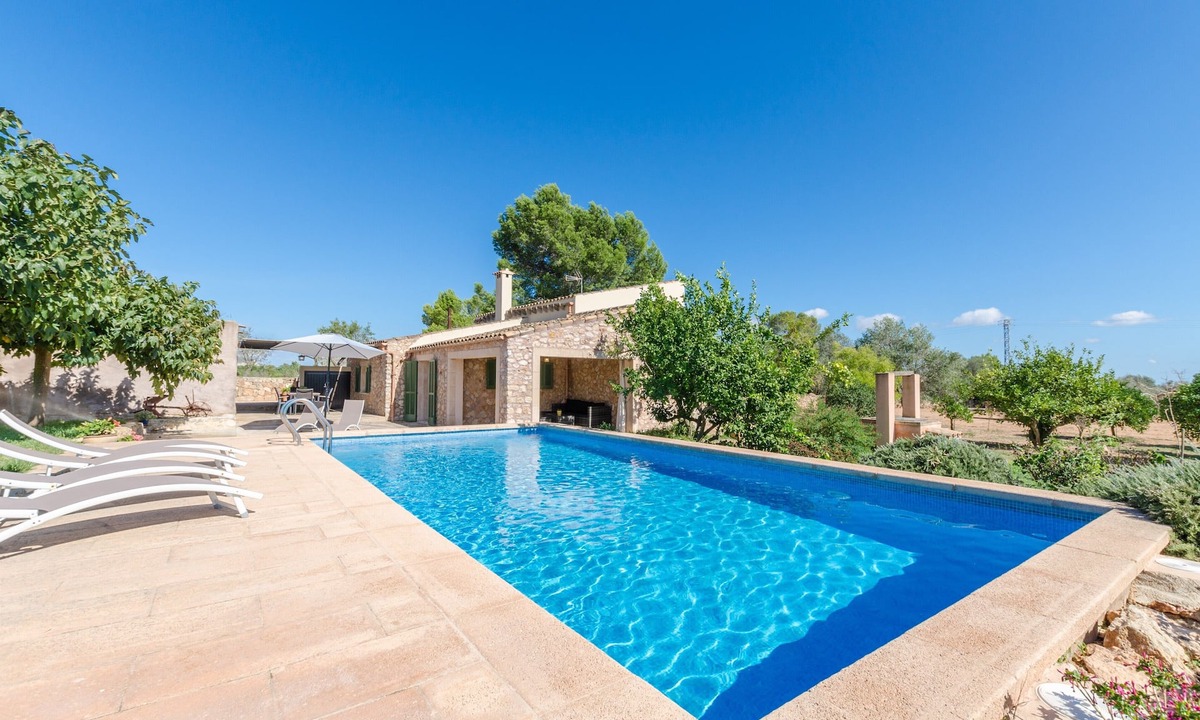 Porreres Villa | CAN SITJAR - Country house with private pool and free Wifi on the outskirts of Porreres