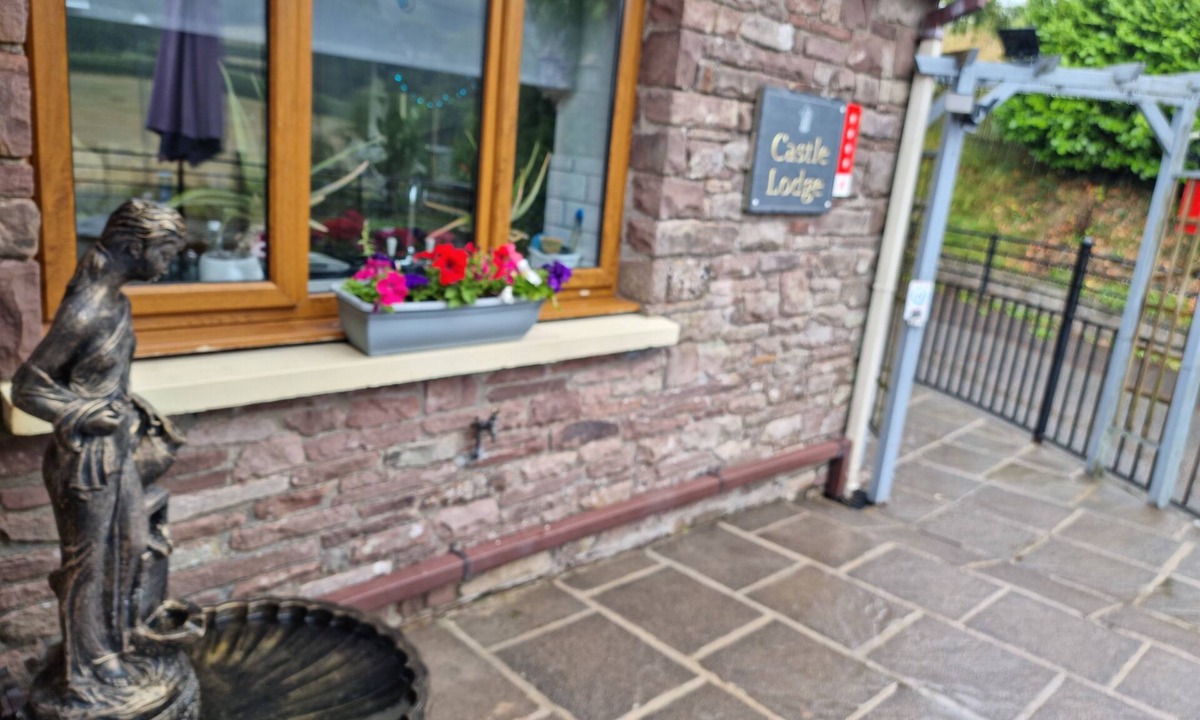 Defynnog Bed & Breakfast | Castle Lodge