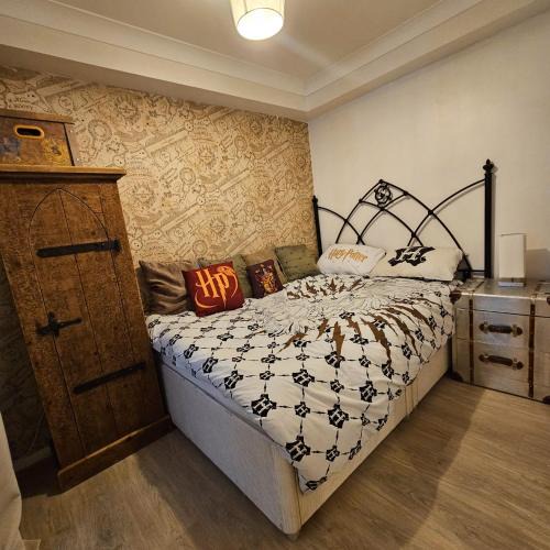 Watford Apartment | Cauldron's Keep
