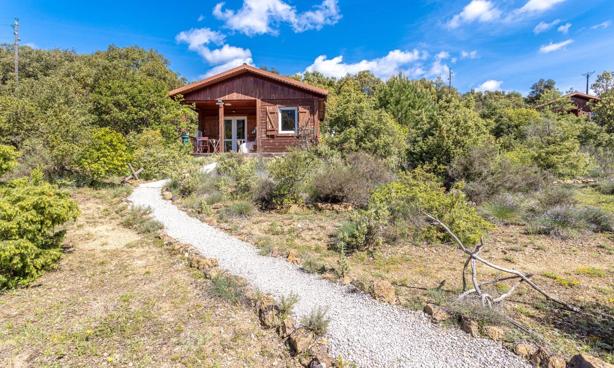 Rouffiac-des-Corbieres Ski Chalet | Chalet 'Japon' with Mountain View, Shared Pool and Private Terrace