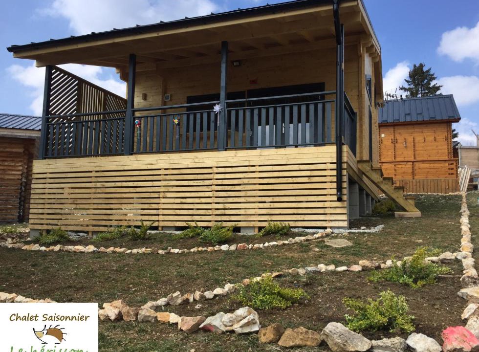 Saint-Laurent-en-Grandvaux Ski Chalet | CHALET LE HERISSON