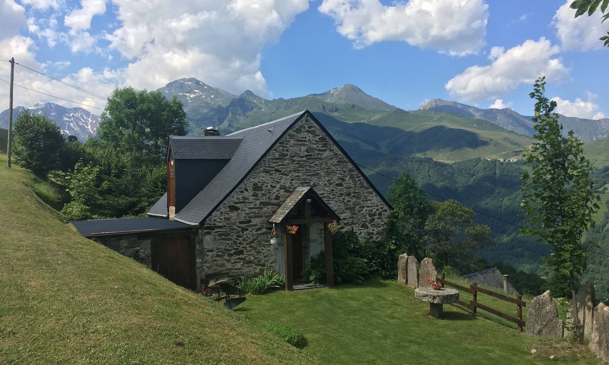 Loudervielle Ski Chalet | Chalet located on the pass next to Peyragudes unobstructed view of the valley