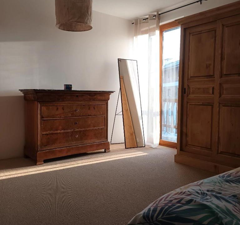 Thoiry House | Chambre proche du Cern