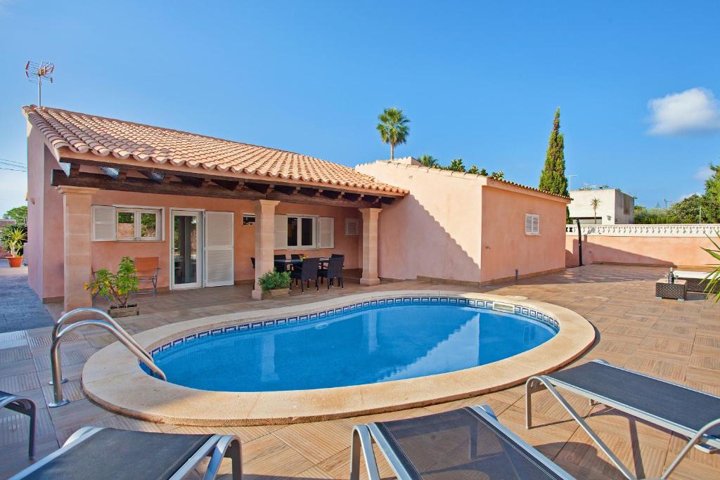 Badia Gran Villa | Churruca