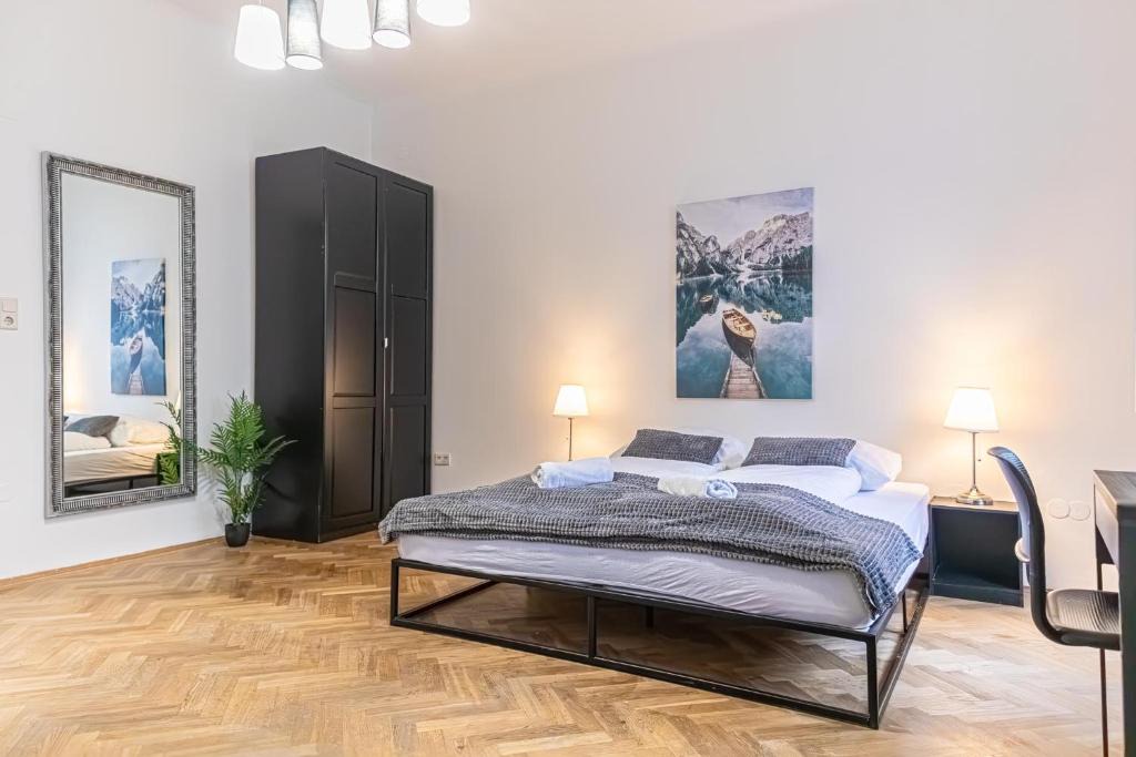 Neulerchenfeld Apartment | Comfortable 2BR Stay , Steps from Stadthalle