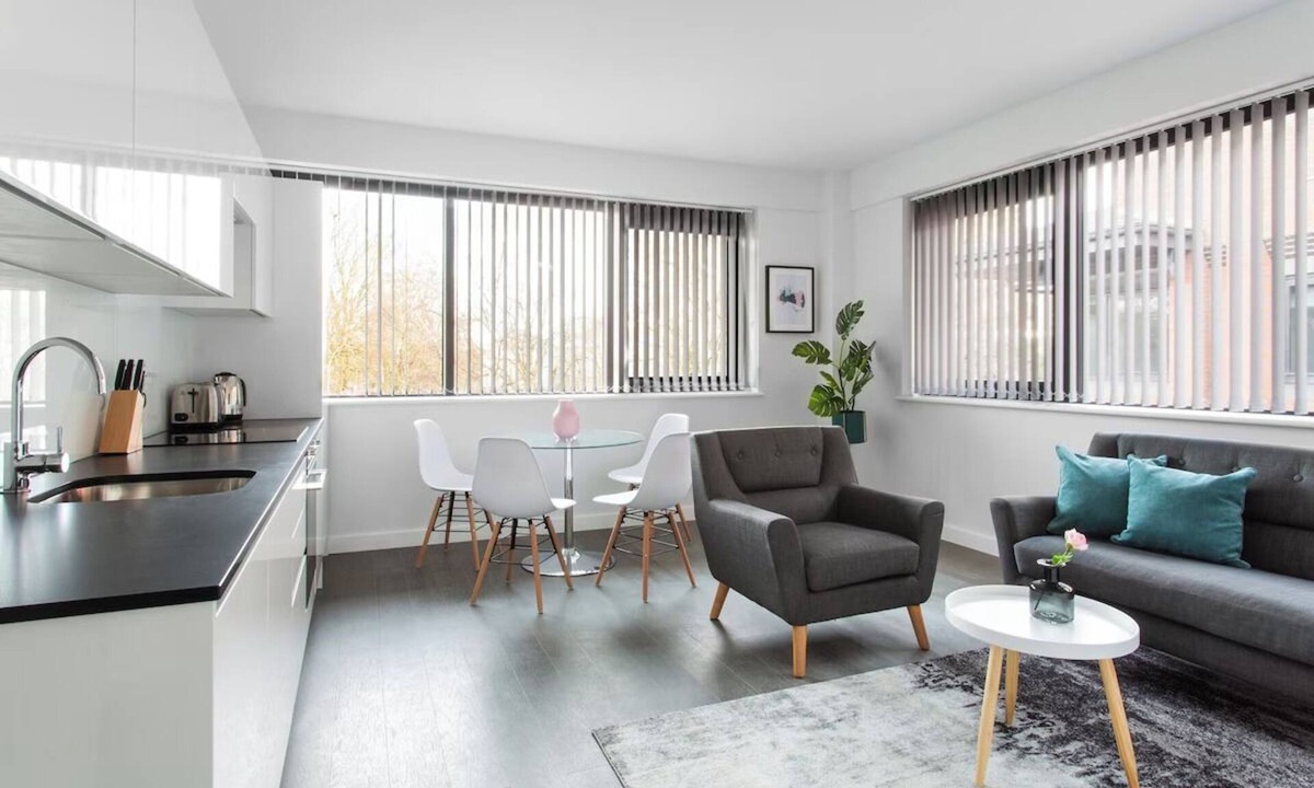St Albans Apartment | Comfortable Apartment | Washer/Dryer & Contemporary Design – Ideal for Long Stay