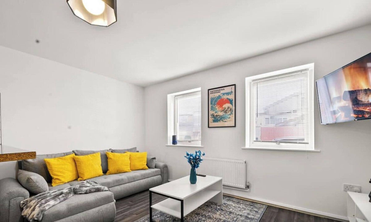 Belluton House | Comfortable Bristol 2BD Home