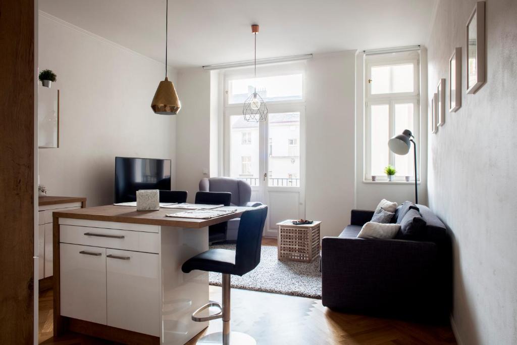 Andel Apartment | Comfortable Central Apartment Close to the River