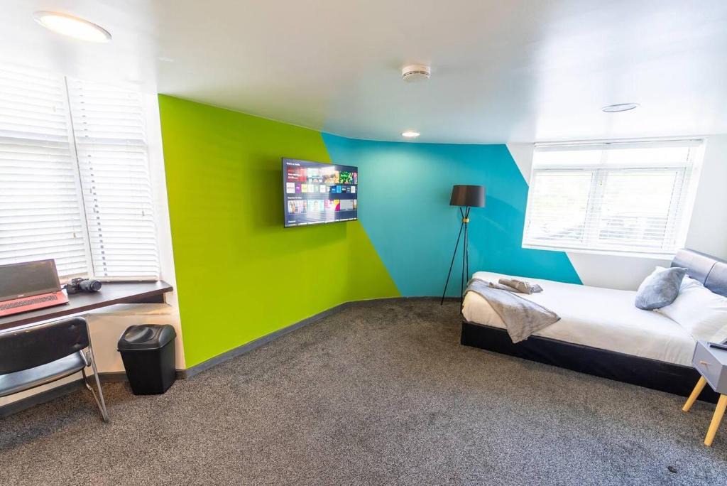 Selly Oak Apartment | Cosy spacious studio available