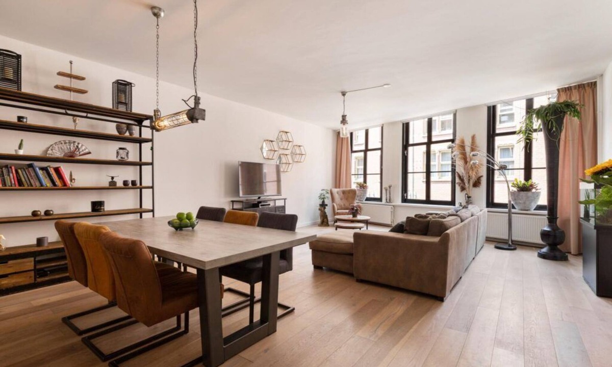 Red Light District Apartment | DAM Square, central station, luxury apartment