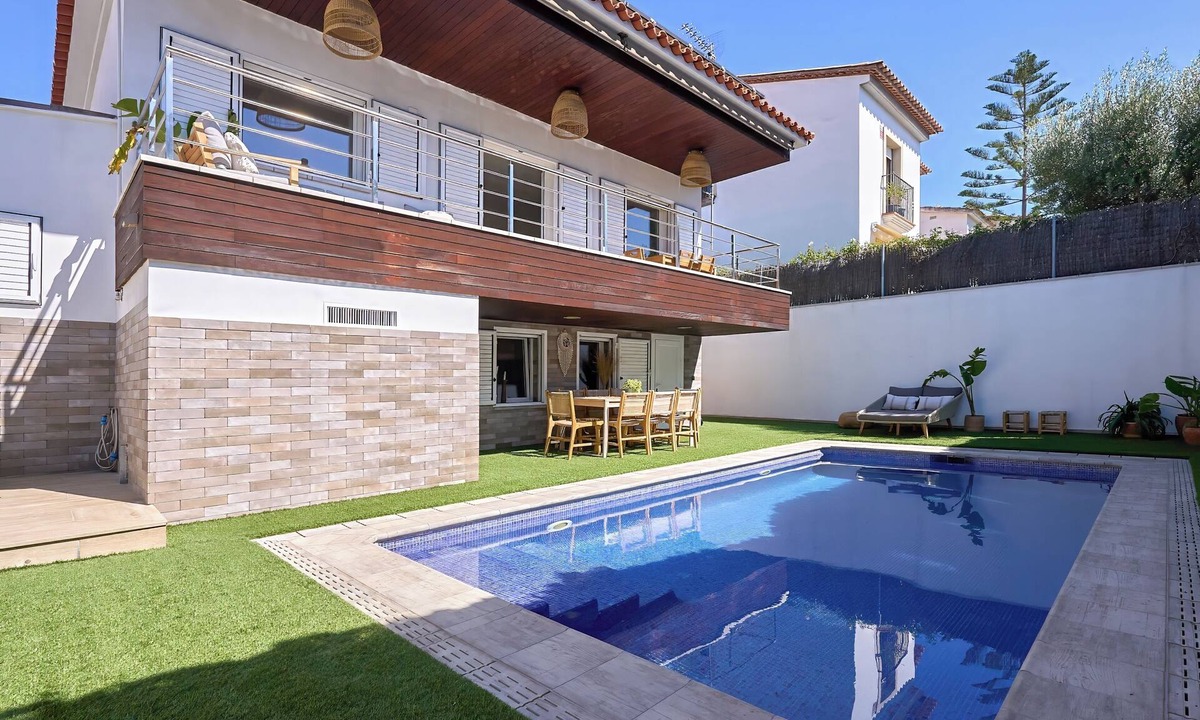 Sant Pere de Ribes House | Discover the exclusive charm of Sant Pere de Ribes: An oasis near Sitges!