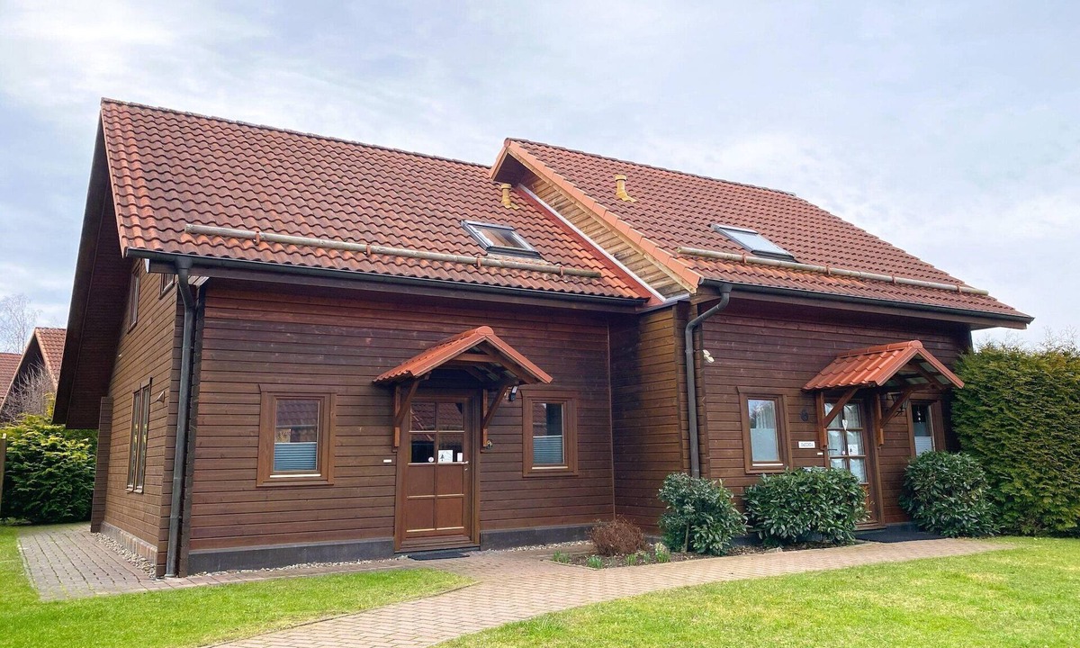 Rotacker House | Doppelhaushälfte in Hasselfelde