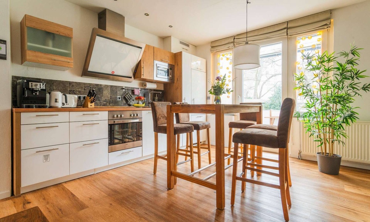 Sudstadt-Bult Apartment | FAIR AND HOLIDAY APARTMENT WITH A PERFECT LOCATION IN HANNOVERS CITY NEAR TO MASCHSEE!
