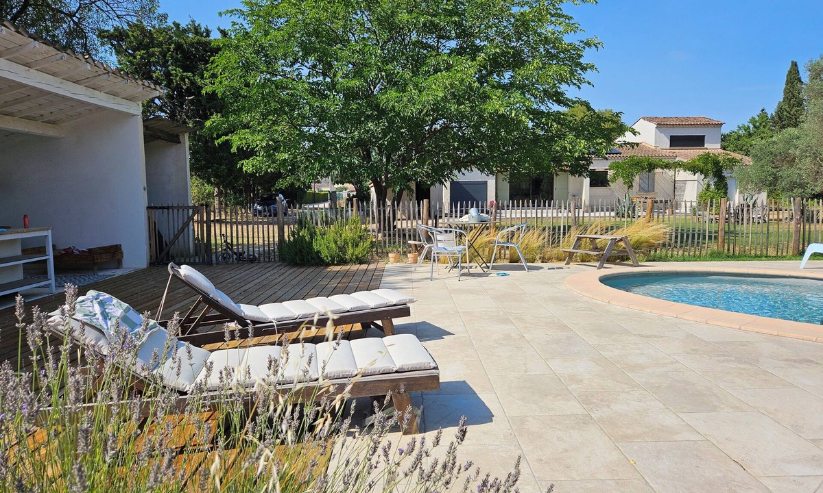 Graveson House | Family home near the Alpilles
