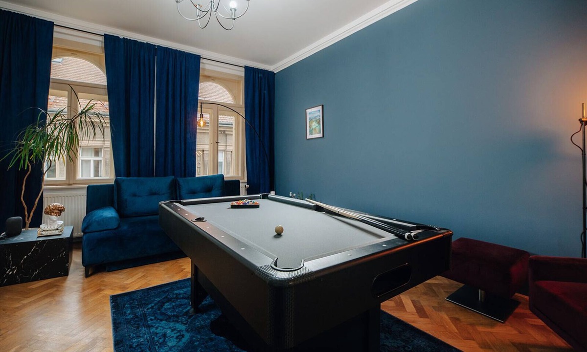 Nove Mesto Apartment | Family Proxima Downtown with Cinema room, Pool Table & Free Netflix