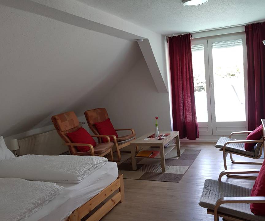 Neuruppin Apartment | Ferienwohnung (70 qm), 2 Schlafzimmer, Wohn-/Schlafzimmer, max. 6 Personen