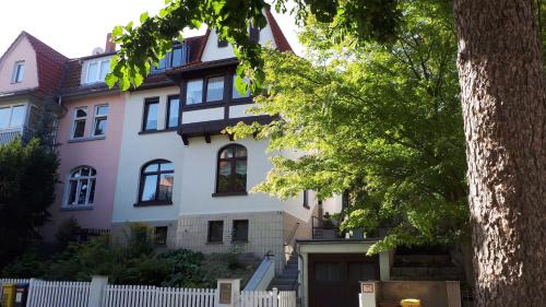 Lobervorstadt Apartment | Ferienwohnung Im Dichterviertel