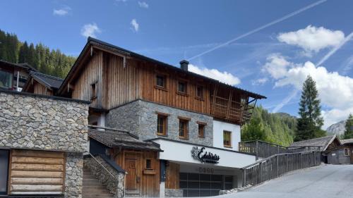 Zauchensee Ski Chalet | FIRSTpeak Chalets