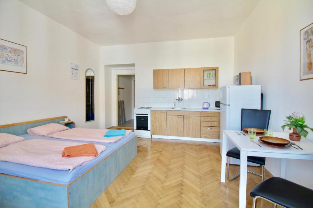 Nusle Apartment | Flatel for 3 in Nusle