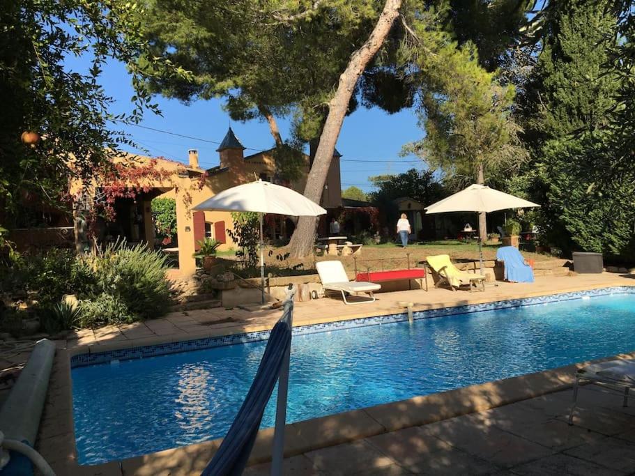 Lambesc Villa | FLC - Large Charming House - Swimming Pool