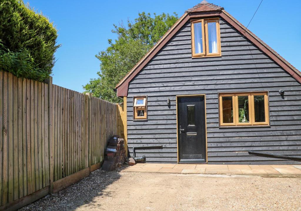Nomansland House | Foxes Earth