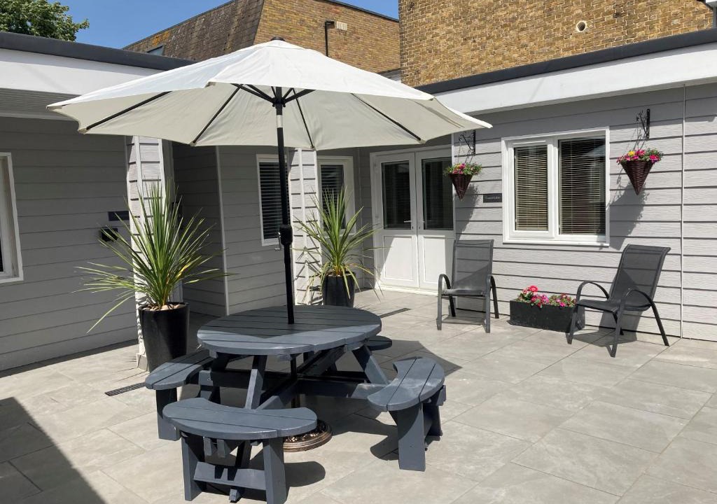 Cliftonville Apartment | Gresham