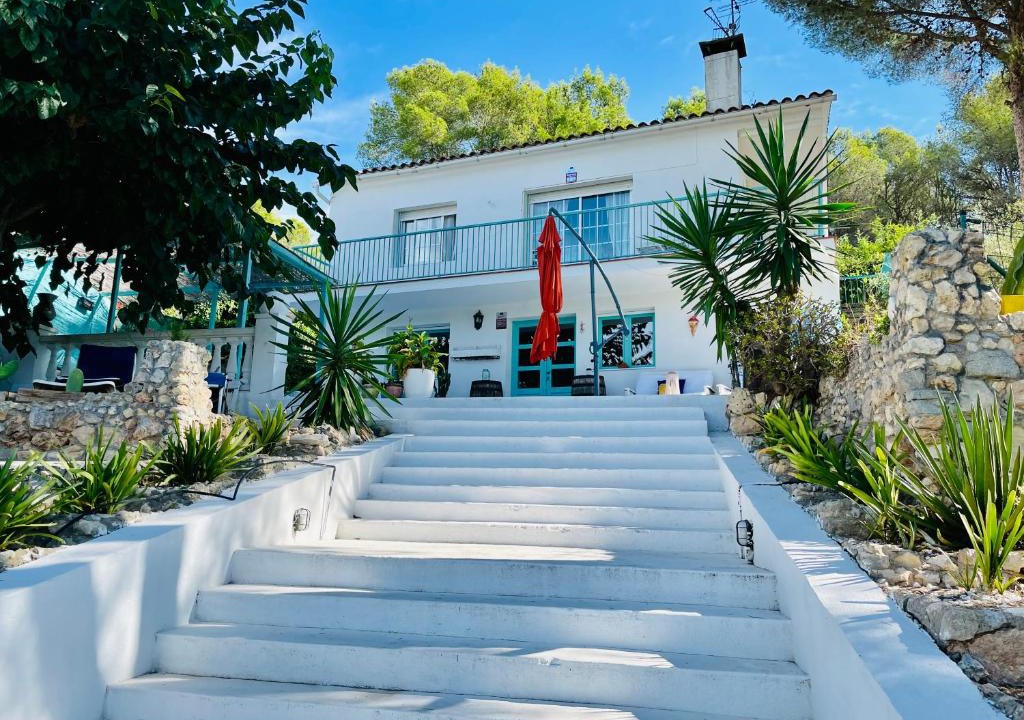 Vallpineda House | Happy Home with Pool and BBQ