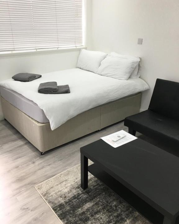 Hendon Apartment | Hendon Private Studio