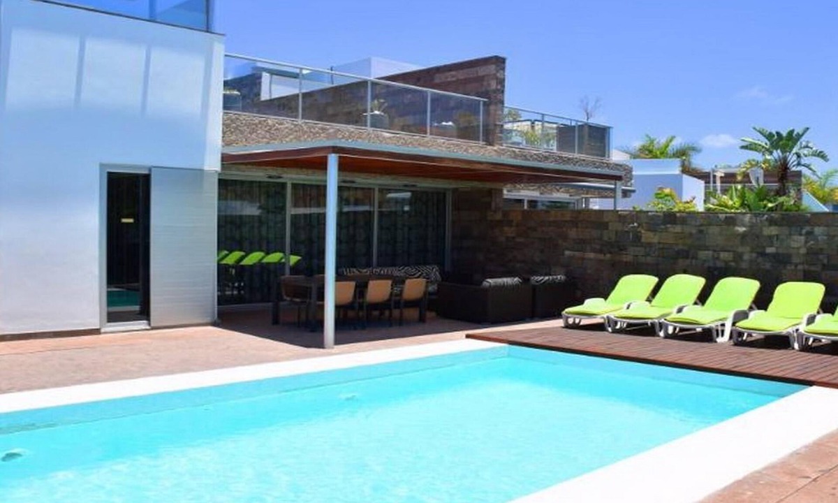 Costa Adeje Villa | Holiday Accommodation "5-Bedroom Villa in Playa del Duque" with private pool