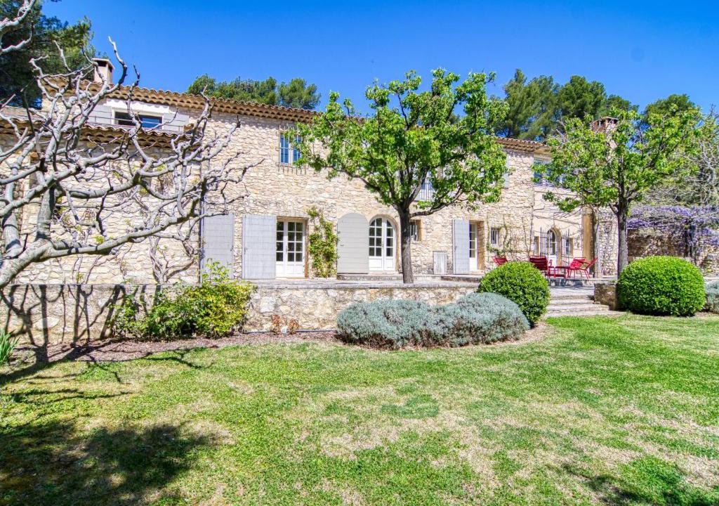 Grambois House | Holiday Home Domaine de Piegros by Interhome