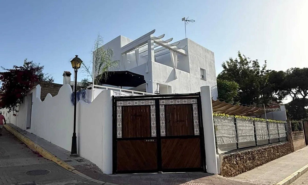 Punta Umbria Ski Chalet | Homerez - Chalet in Punta Umbría