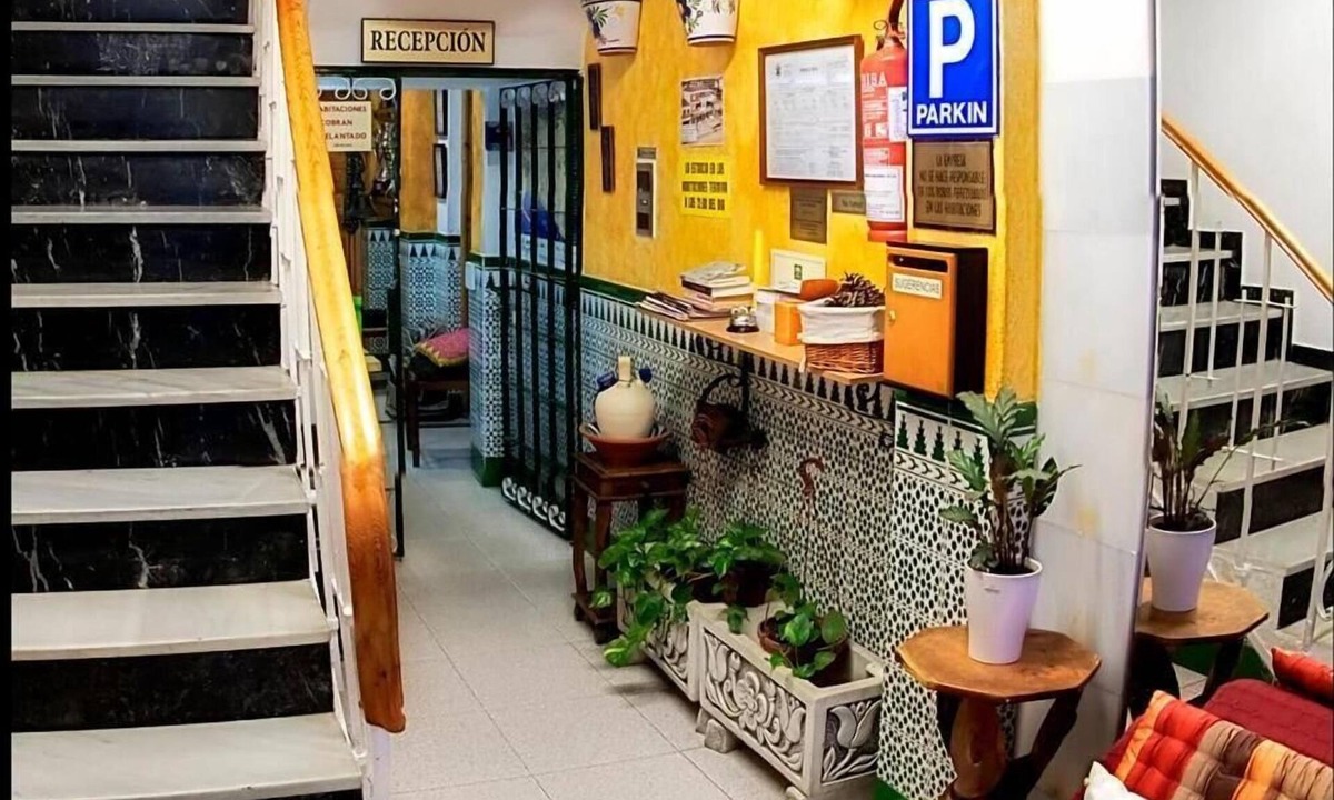 Almeria Hostel | Hostal Estación Almeria
