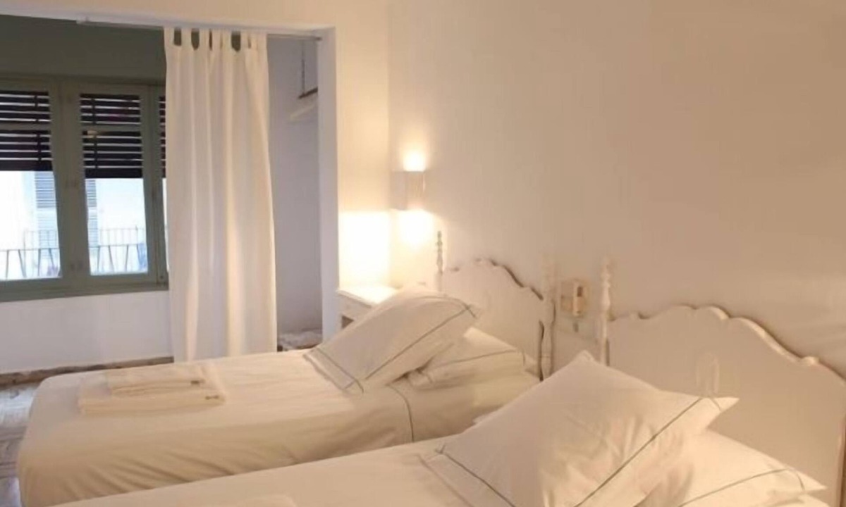 Ibiza City Centre Hostel | Hostal Juanita