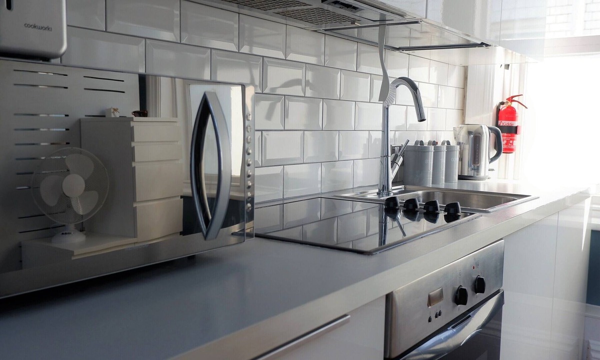 Bristol Old City Apartment | Ideal Location- Studio Flat in Heart of the City