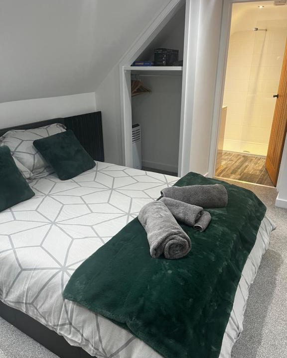 Winchester Apartment | Idyllic Studio Flat